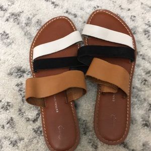 Gap leather slides